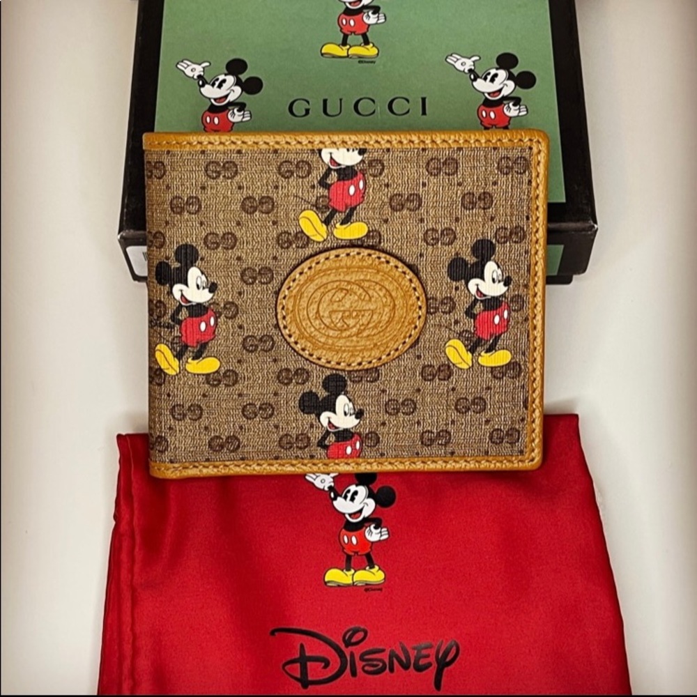 Authentic Brand NEW in original Gucci x Disney Box dust bag and Tags